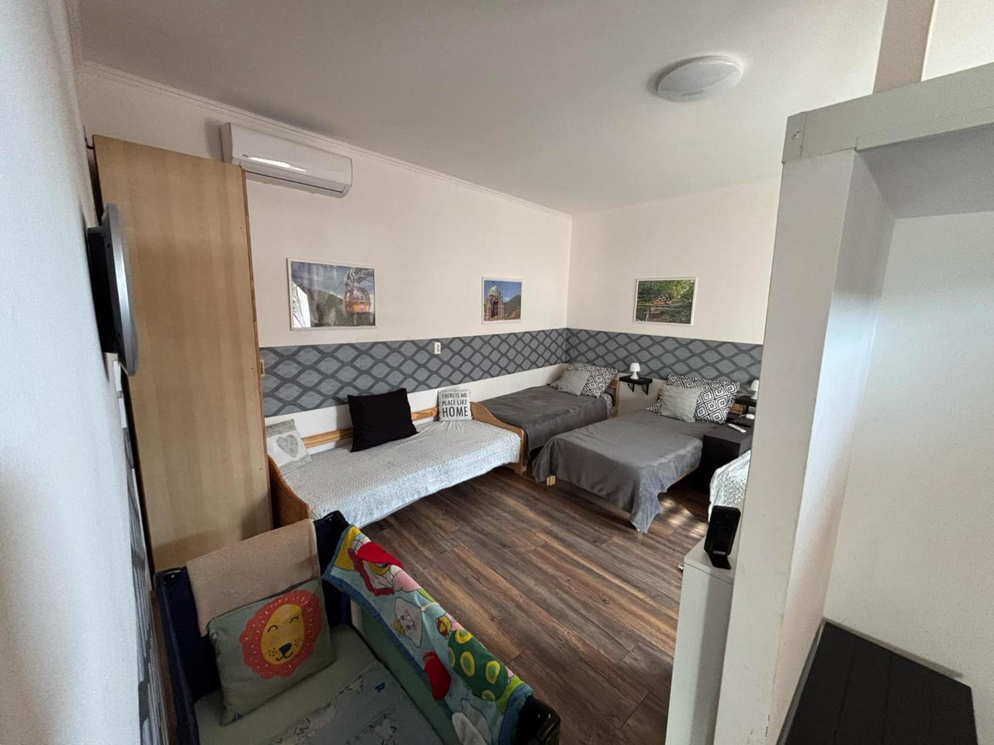 Mazli Vendeghaz Hotell Sátoraljaújhely Exteriör bild